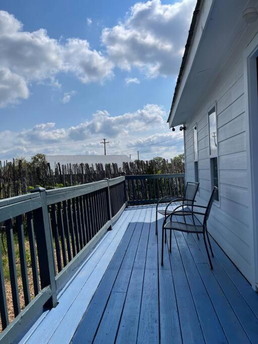 הוילה The Paddock House At Blanco Texas מראה חיצוני תמונה